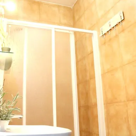 Contemporary In - 45 Sqm - Wheelchair Access Apartment *