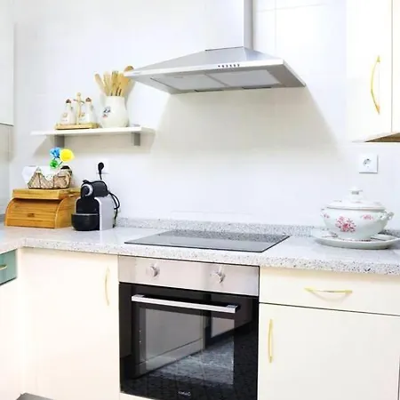 Contemporary In - 45 Sqm - Wheelchair Access Salamanca