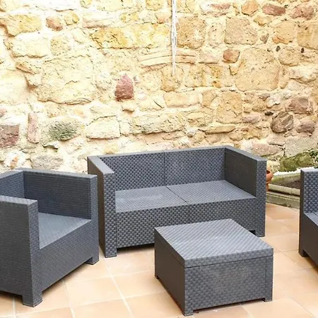 Contemporary In - 45 Sqm - Wheelchair Access