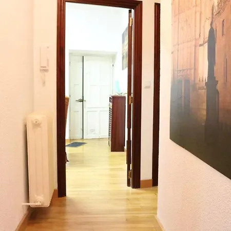 Apartment Contemporary In - 45 Sqm - Wheelchair Access