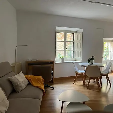 Contemporary In - 45 Sqm - Wheelchair Access Apartment Salamanca